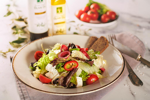 Akdeniz Salata