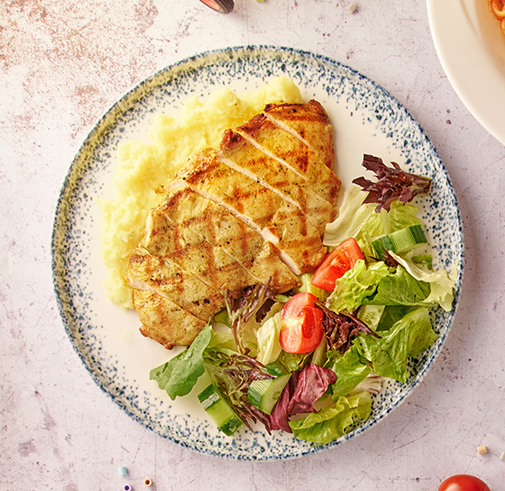Çocuk Izgara Tavuk,Patates Püresi ve Yeşil Salata