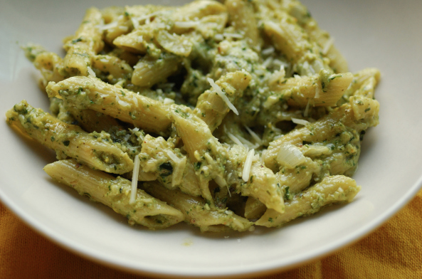 PENNE PESTO MANTARLI TAVUK