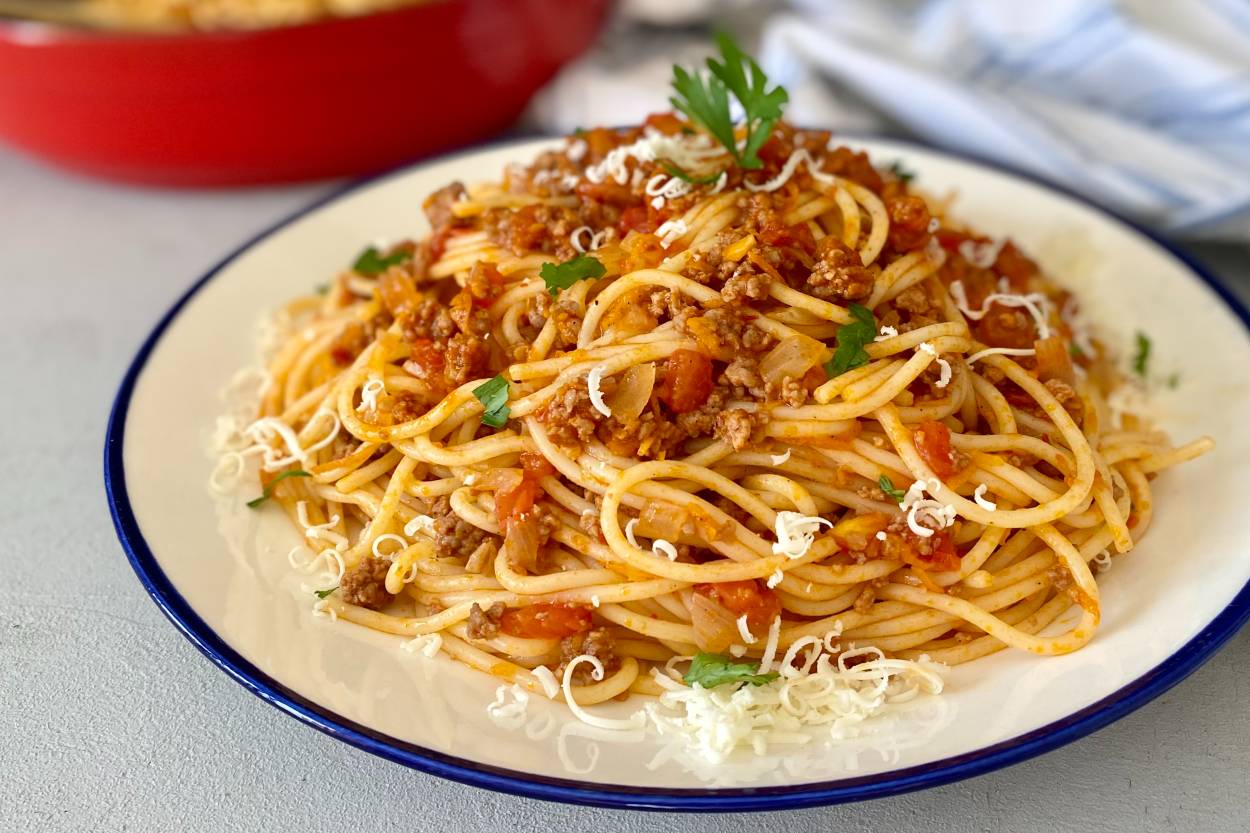 SPAGETTI BOLONEZ